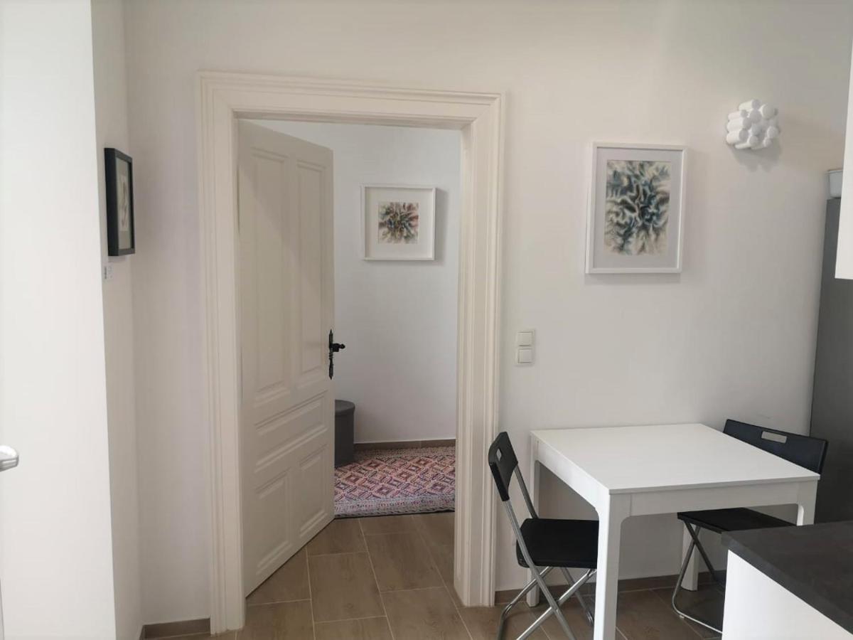 Ruhige Art-Garconniere Mit Balkon Appartement Wenen Buitenkant foto
